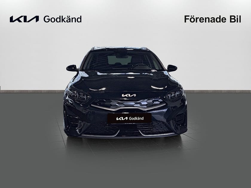 Bild 3 av Kia Ceed Sportswagon Plug-in Hybrid SW ADVANCE | DRAGKROK & VINTERHJUL