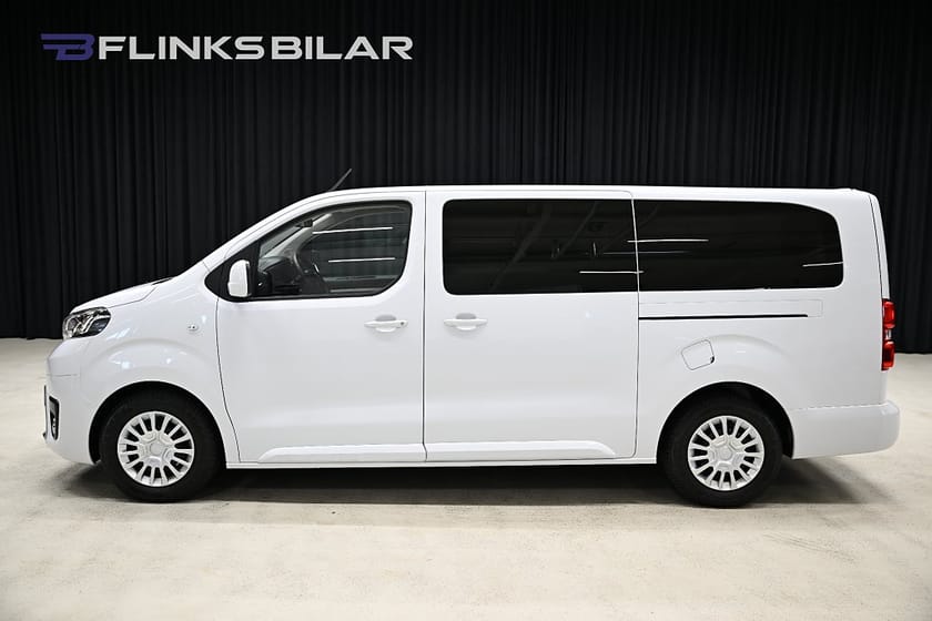 Bild 2 av Toyota Proace Verso 2.0 D-4D 144HK Lång|9-Sits|Dubbeldörr|Lågmil|Leasbar