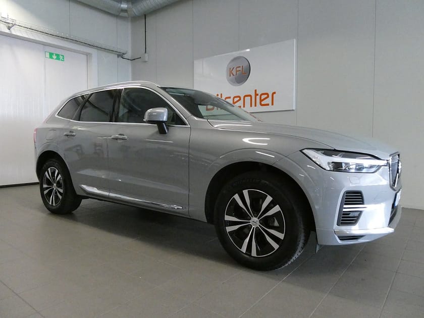 Bild 5 av Volvo XC60 Recharge T6 AWD Core Edition Pano-Longrange-Kamera-SoV