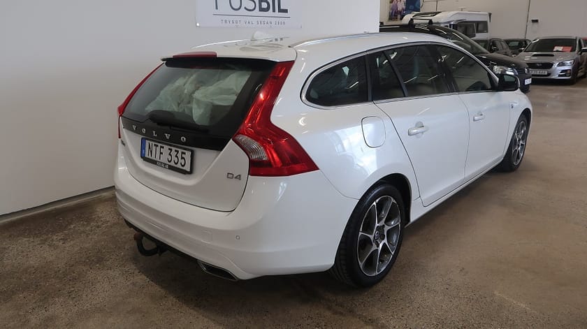 Bild 4 av Volvo V60 *RÄNTEKAMPANJ 3.45%* D4 Ocean Race Nyservad Drag-Värmar