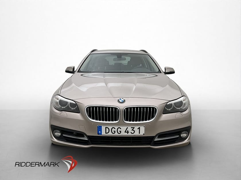 Bild 2 av BMW 530d xDrive Touring 530 258hk P-sensorer Farthållare Skinn Rattvärme