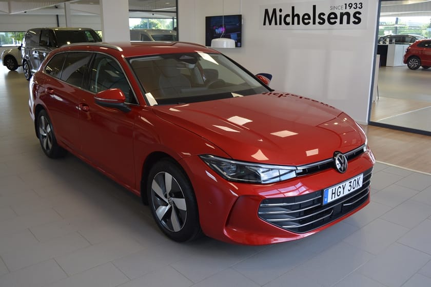 Bild 1 av Volkswagen Passat Sportscombi Business 1.5 eTSI 150 DSG7 Drag- & Värmepaket