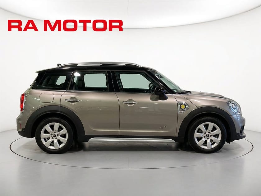 Bild 5 av MINI Countryman Cooper SE ALL4 PHEV | Salt II | Harman Kardon | Läderklädsel