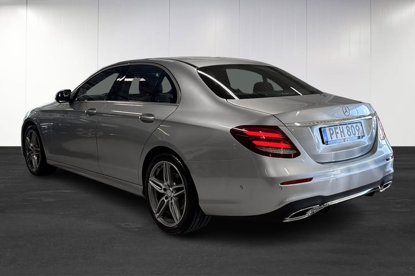 Bild 3 av Mercedes-Benz E 220 d SEDAN | AMG | HUD | 360 KAMERA | DRAG