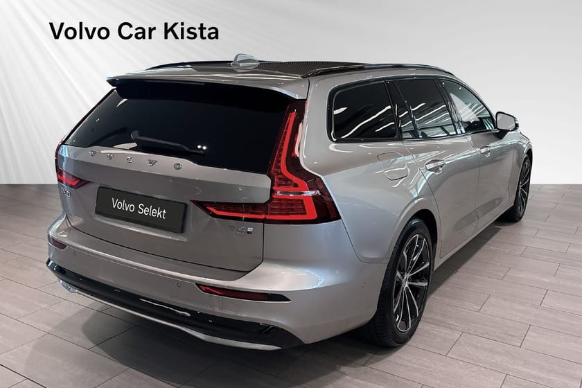 Bild 5 av Volvo V60 T6 Plus Dark Edition Läder Orrefors 360Kamera
