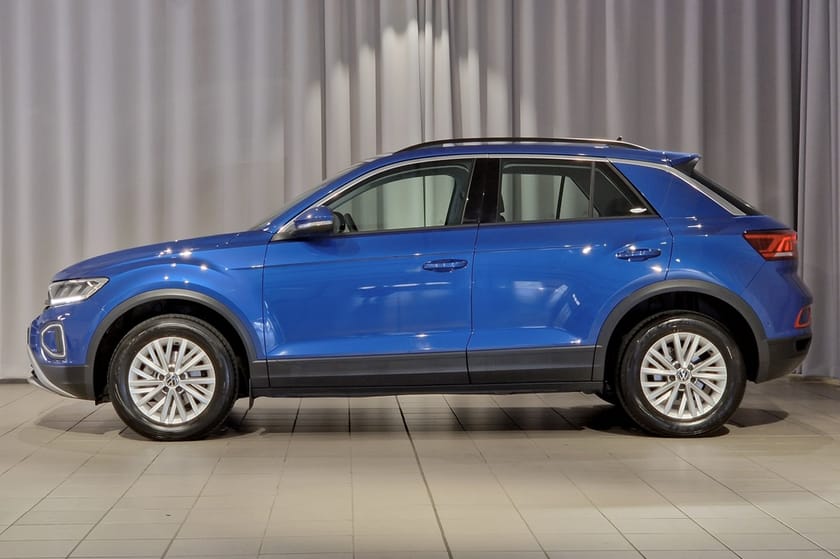 Bild 2 av Volkswagen T-Roc Life | Farthållare | Cockpit | 150 hk 7vxl