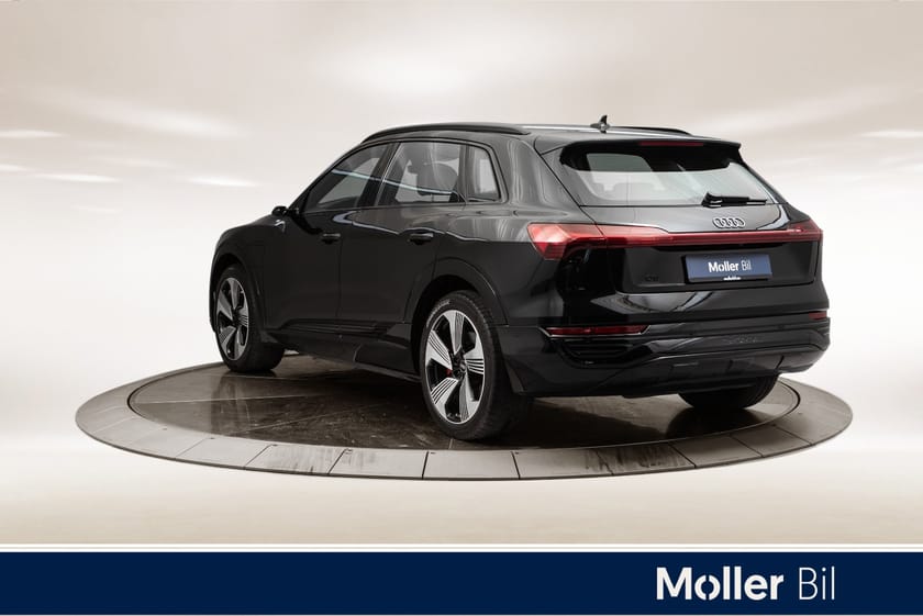 Bilde 3 av Audi Q8 50 e-tron quattro adv plus ycc