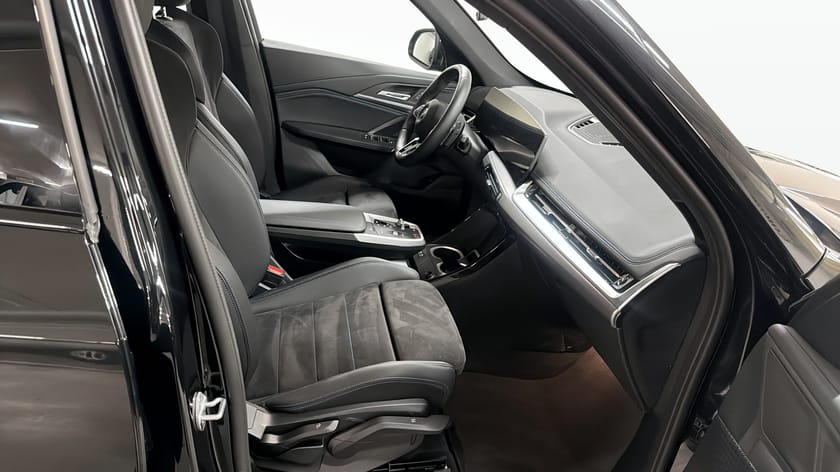 Bild 3 av BMW X1 xDrive25e 
