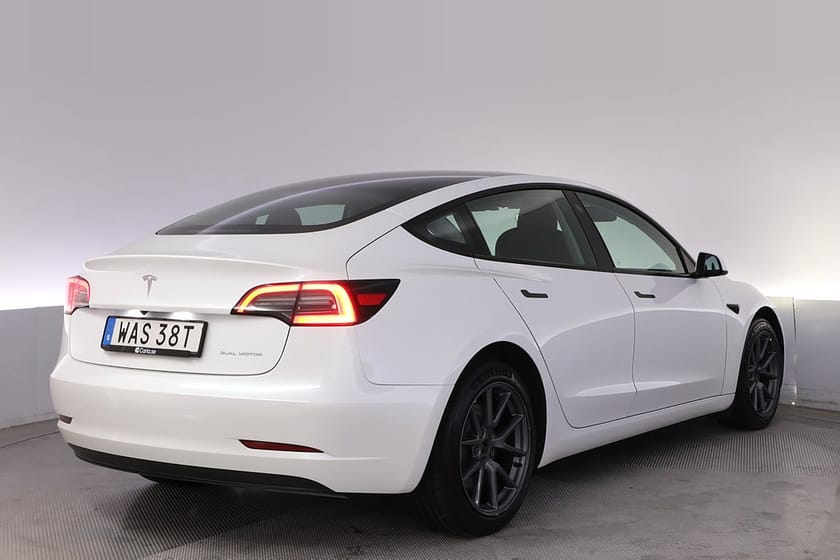 Bild 5 av Tesla Model 3 Long Range AWD Refresh Autopilot Panorama
