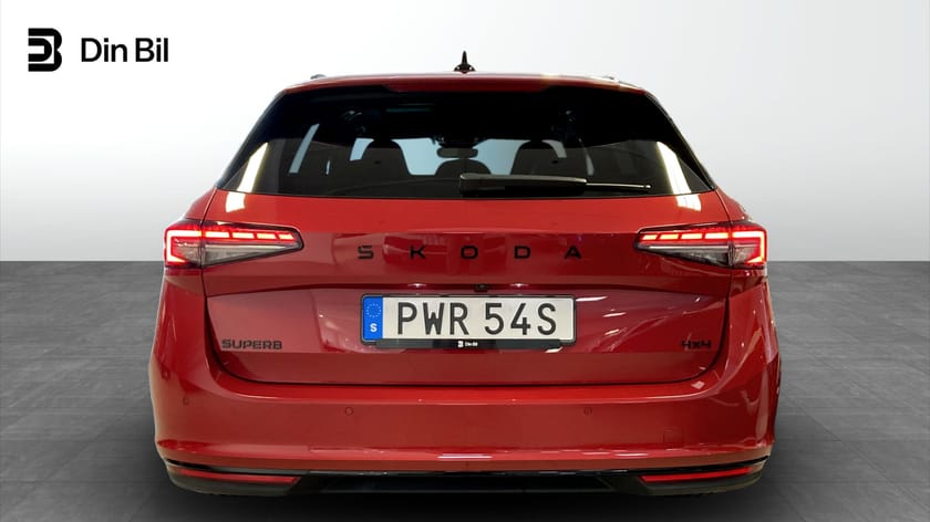 Bild 5 av Škoda Superb Kombi Sportline 2,0 TSI 265hk DSG 4x4 | DCC | Drag | Pan