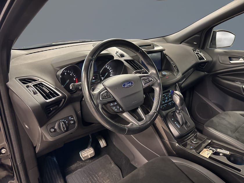 Bild 4 av Ford Kuga 2.0 TDCi 180 ST-Line 5-d A AWD//Kamera//