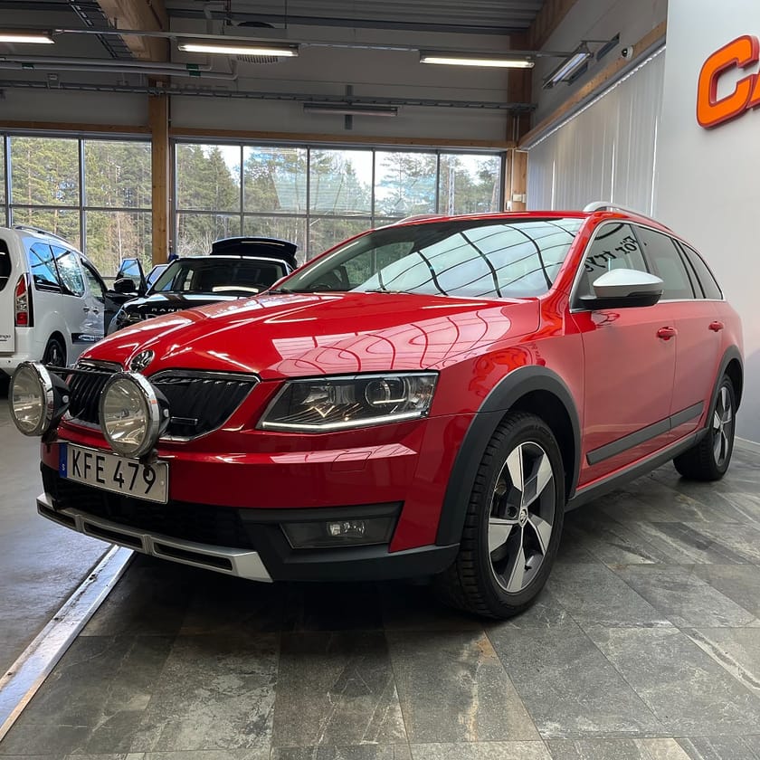 Bild 5 av Škoda Octavia Scout Skoda 2.0 TDI 4x4 Aut Värmare Drag Carplay
