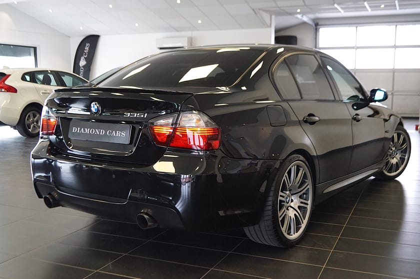 Bild 2 av BMW 335i Sedan Comfort, M Sport