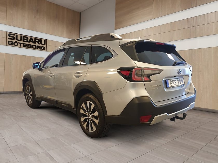 Bild 3 av Subaru Outback 2.5i Aut Touring (169hk) *Dragkrok, Bränslevärmare *