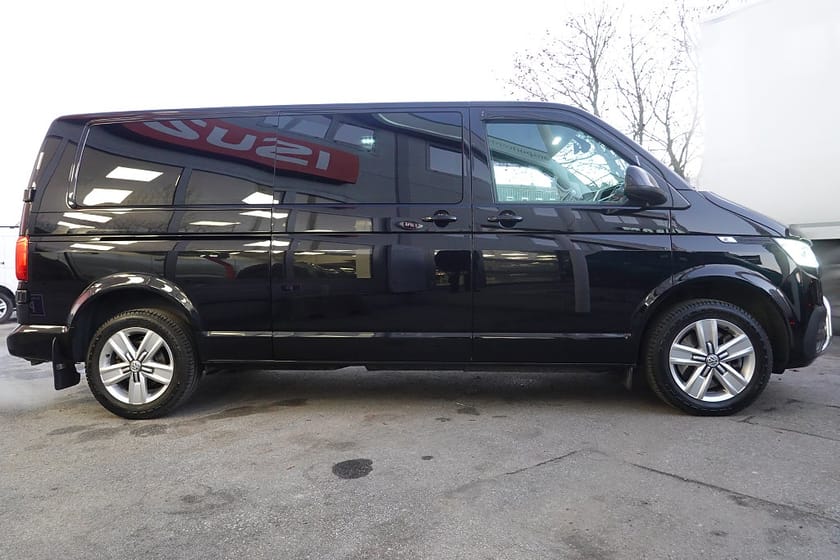 Bild 4 av Volkswagen Transporter Kombi 2.0 TDI 4Motion 199hk | 5 sits