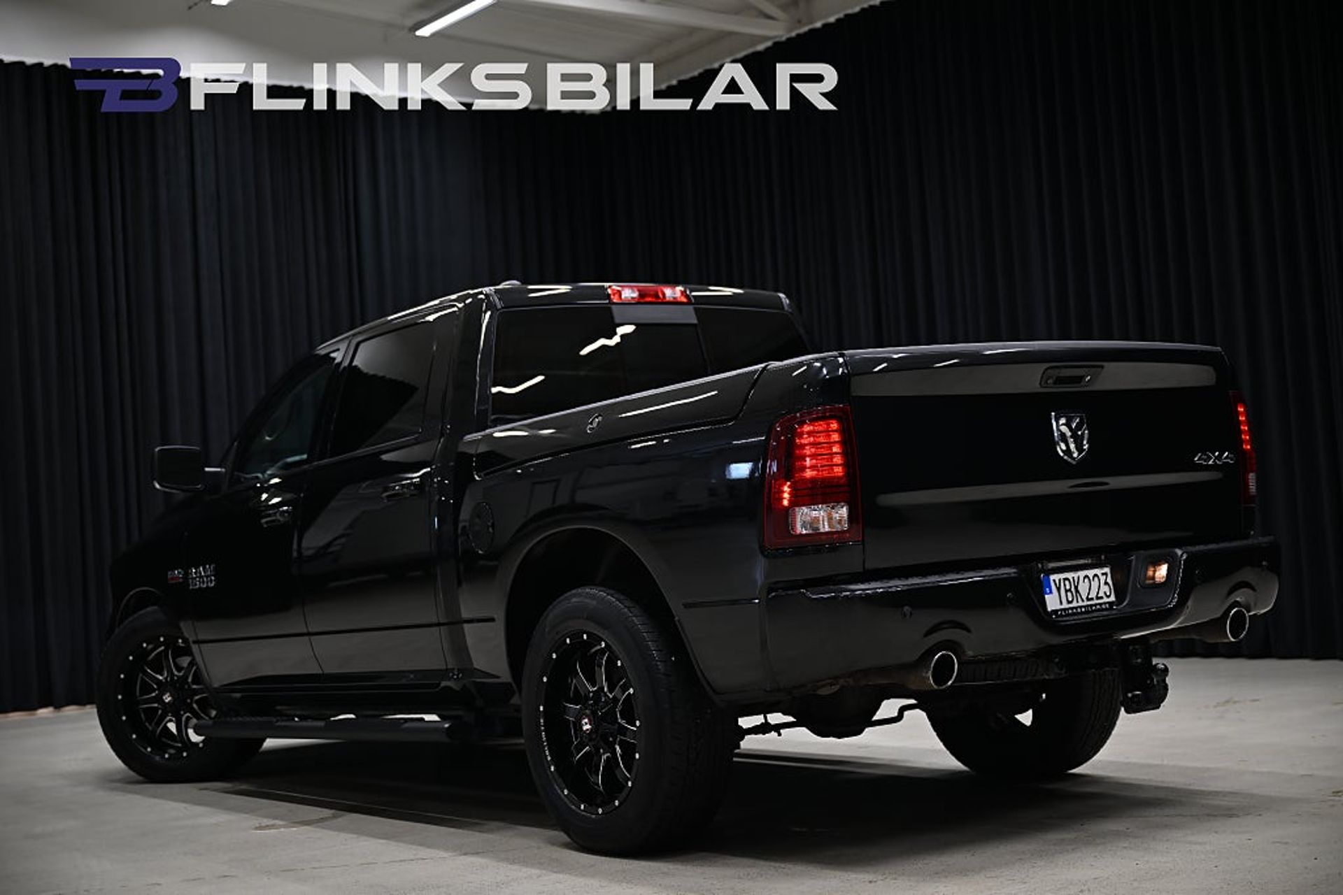 RAM 1500 5.7 V8 HEMI 4x4 2018, bild 6/34