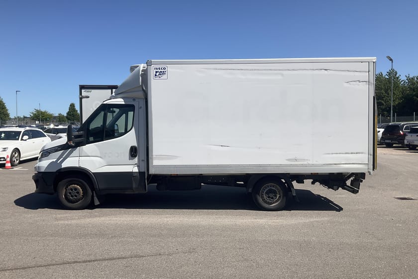 Bild 2 av Iveco Daily 35-160 Chassi Cab 35 2.3 Volymskåp (156hk) Reparationsobjekt