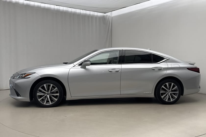 Bild 2 av Lexus ES 300h (218hk) Comfort Läder GPS B-Kam Taklucka