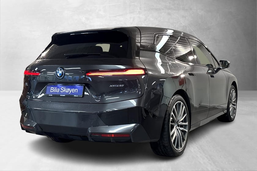 Bilde 3 av BMW iX xDrive50 Fully Charged,4-hjulsstyring, Luft, Krok, H&K