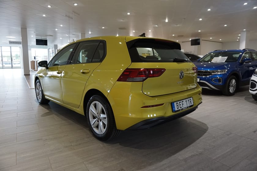 Bild 3 av Volkswagen Golf 1.0 eTSI DSG7