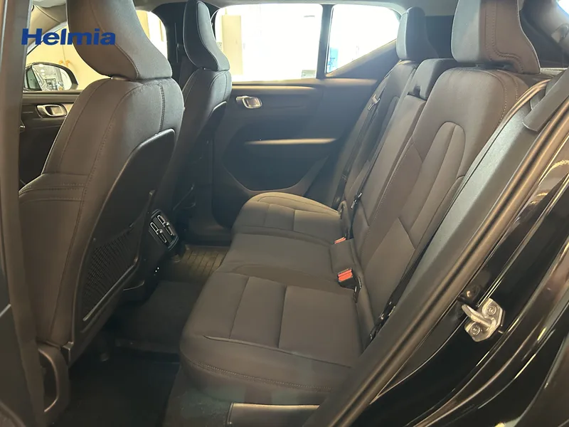 Bild 7 av 16 – Volvo XC40 T2 FWD Momentum Advanced