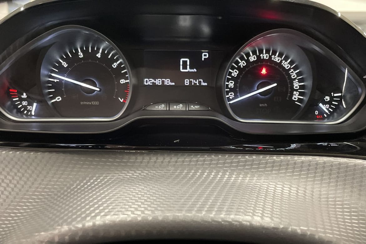 Peugeot 2008 2018 - miniatyr 13