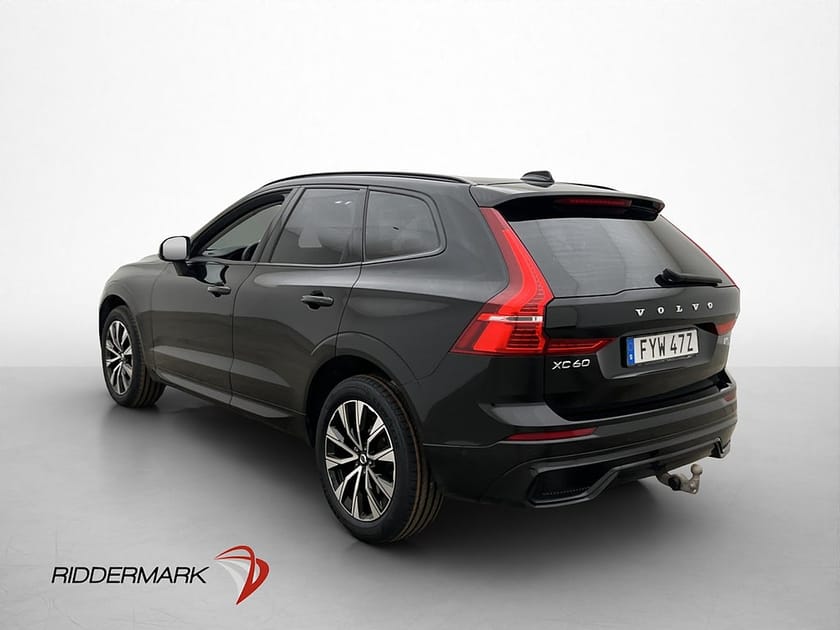Bild 4 av Volvo XC60 B5 AWD Plus Dark 360° H/K Drag Värmare CarPlay