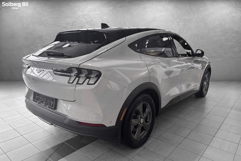 Bilde 3 av Ford Mustang Mach-E Long Range LR RWD 610 km TEKNO+/PANO/B&O/1-EIER/CAR-PLAY
