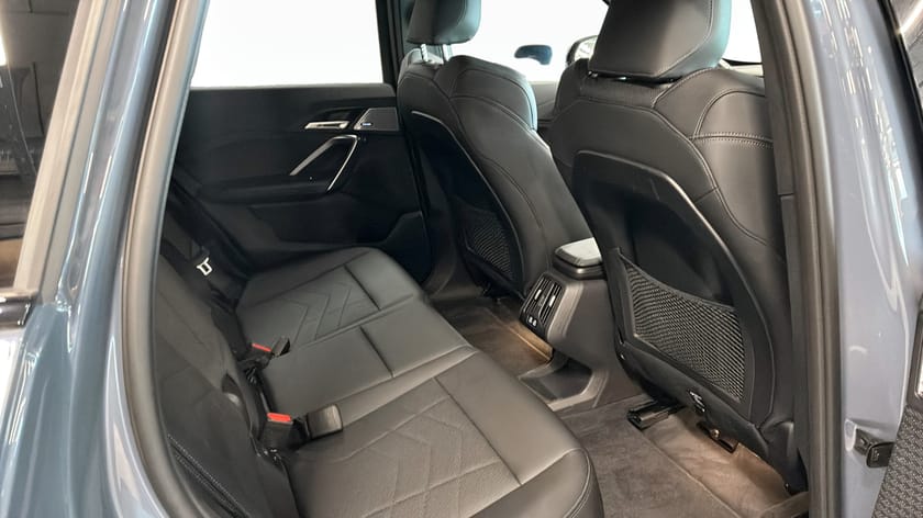 Bild 5 av BMW X1 xDrive25e M Sport Comfort Access El Stolar Drag H/K