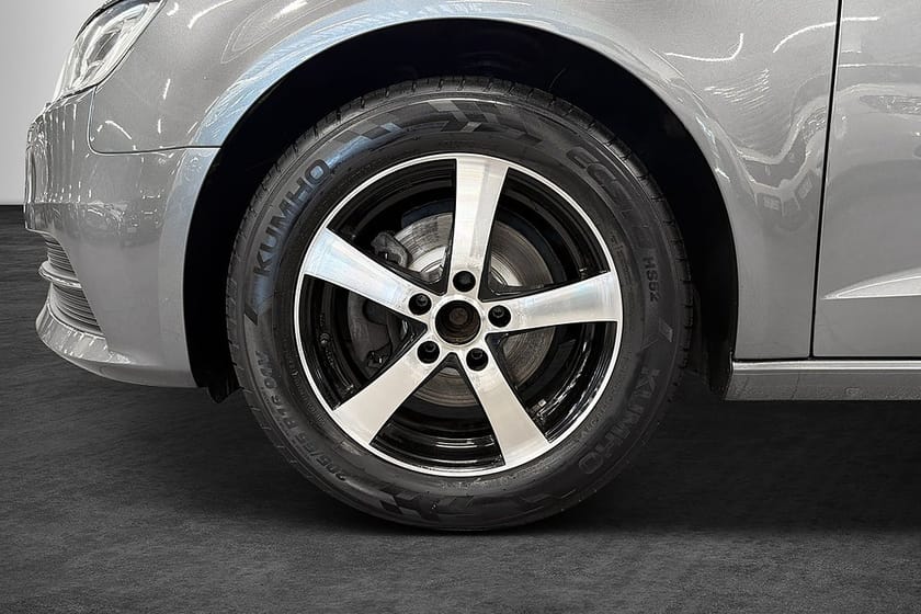 Bild 2 av Audi A3 Sportback 1.6 TDI Attraction Comfort  (105hk) Blåtand
