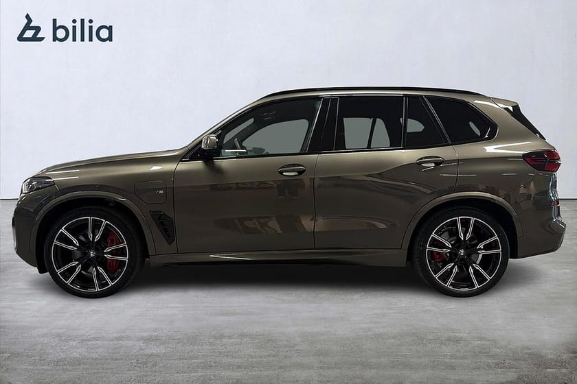 Bild 3 av BMW X5 xDrive50e xDrive 50e M-sport Pro | Panorama | Komfortstol | 22"