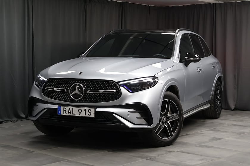 Bild 1 av Mercedes-Benz GLC 400 e 4MATIC AMG Premium Plus HUD Pano 360 AIRMATIC