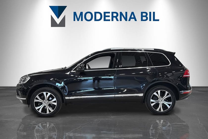 Bild 2 av Volkswagen Touareg 3.0 262hk Eu6 Dynaudio luftfjädring R-line Premiumpaket