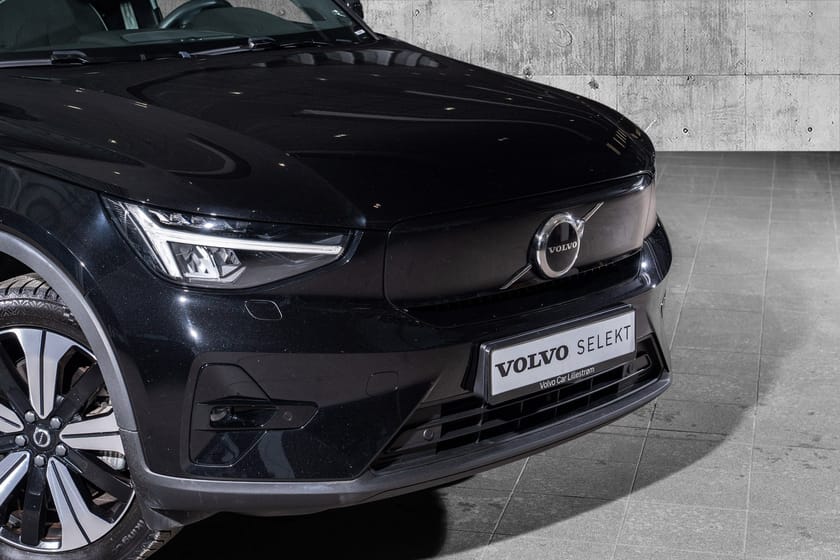 Bilde 2 av Volvo XC40 Recharge Twin motor Plus Ryggekamera Hengerfeste