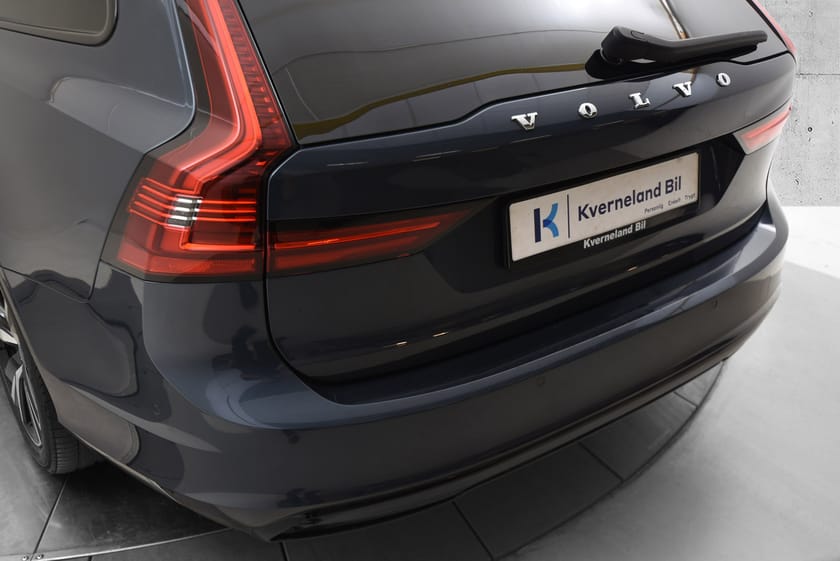 Bilde 5 av Volvo V90 T6 II 350Hk AWD R Design LR H.feste/360/H&K/Soltak