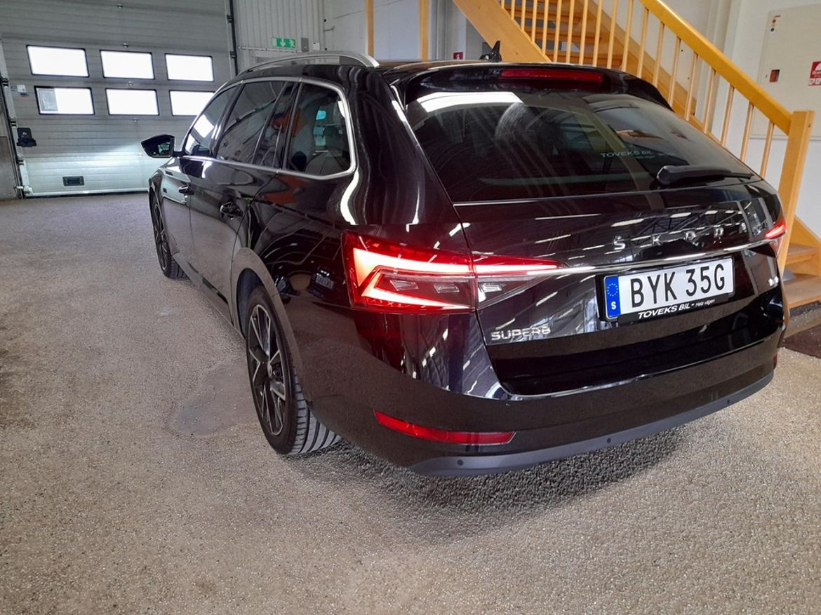 Škoda Škoda Superb Kombi — bild 3