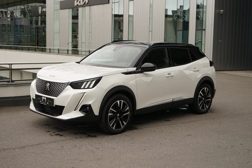 Bilde 2 av Peugeot e-2008 GT-Pack / Godt utstyrt !
