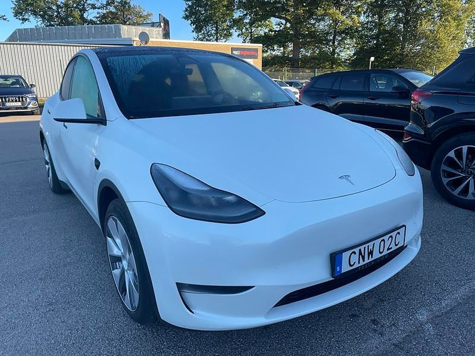 Tesla Model Y LONG RANGE AWD 2023, bild 2/5