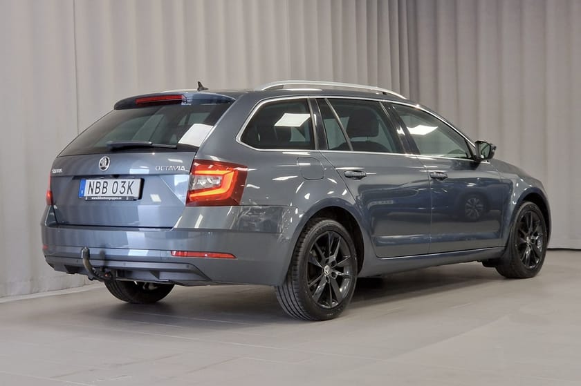Bild 4 av Škoda Octavia Kombi Style | Drag | P-värmare | Canton | Farthållare |
