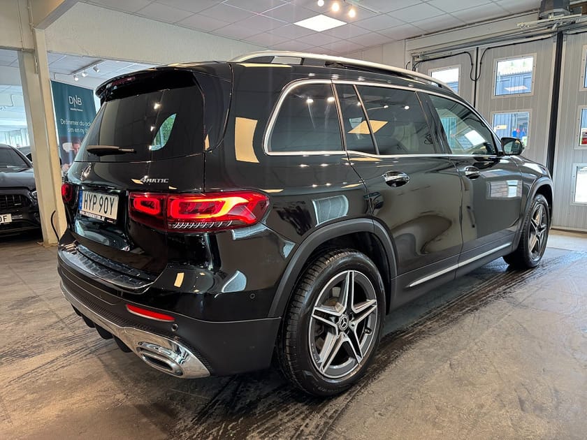 Bild 4 av Mercedes-Benz GLB 220 d 4MATIC AMG Line Pano Burmester 7-sits SE SPEC