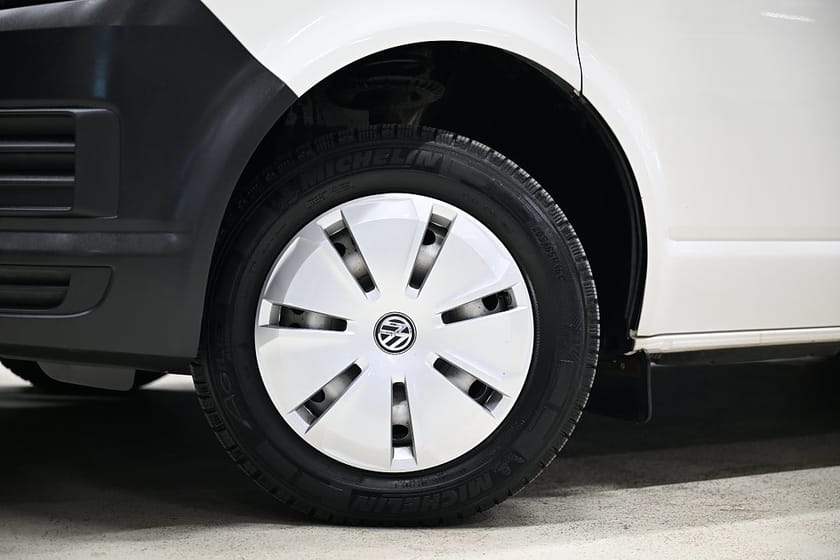 Bild 3 av Volkswagen Transporter 2.0 TDI 102HK Inredning|Drag|Värmare|PDC|Nykamrem