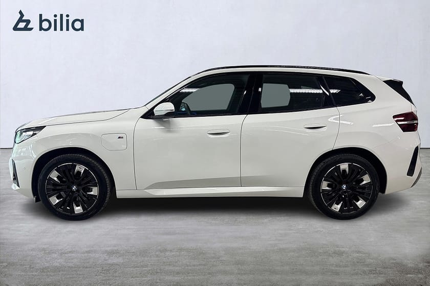 Bild 3 av BMW X3 30e xDrive M-Sport | DEMOBIL | Komfortöppning | Drag