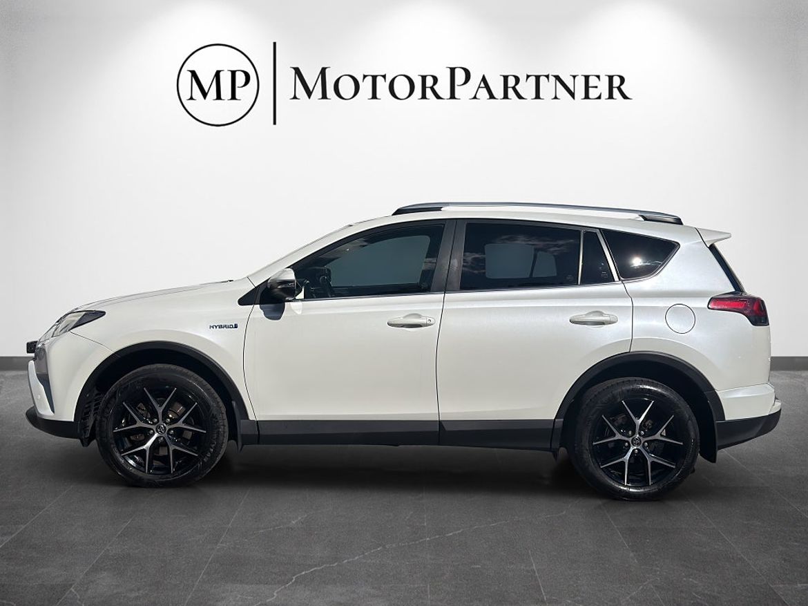 Toyota RAV4 Hybrid, bild 4 av 17