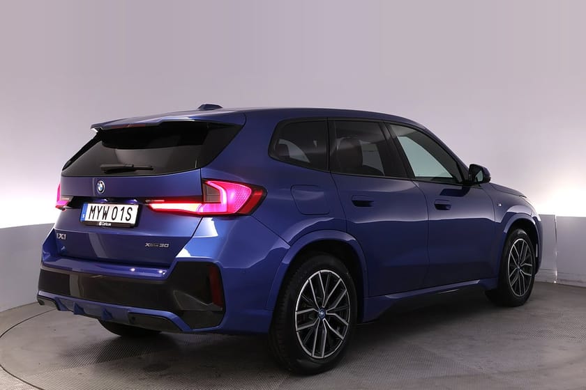 Bild 5 av BMW iX1 xDrive30 M sport Kamera Navi Carplay Keyless
