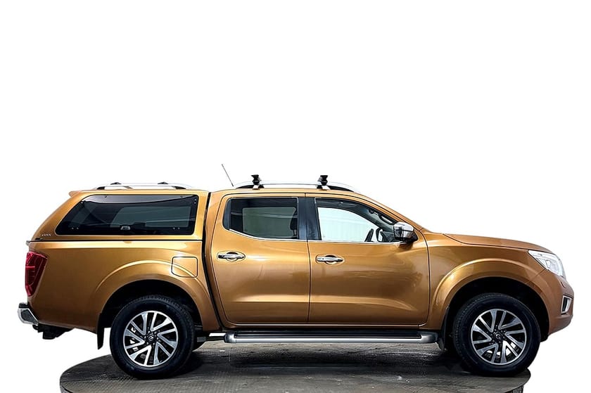 Bild 5 av Nissan Navara Dubbelhytt 2.3 dCi 4WD Drag Läder Taklucka Navi 360° Värmare