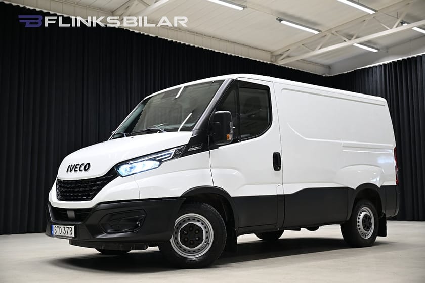 Bild 3 av Iveco Daily 35-140 Van 136HK Automat|Drag|Värmare|Backkamera|3.5ton-drag|Moms