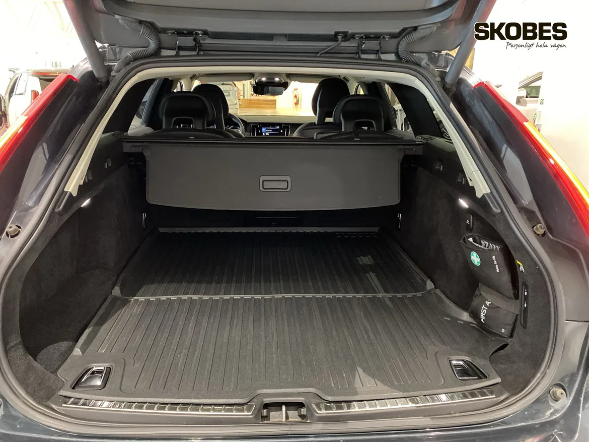 Volvo V90 Cross Country