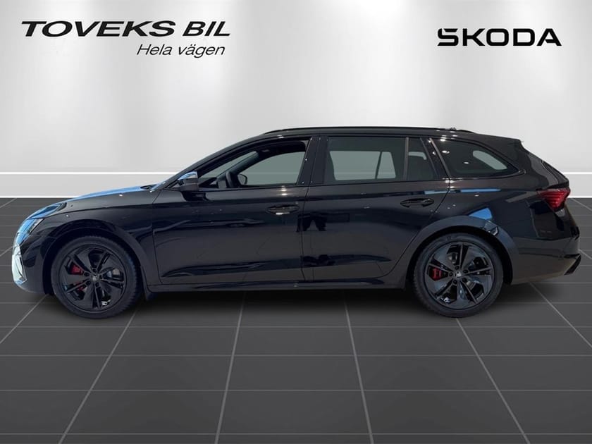 Bild 2 av Škoda Octavia Kombi RS 2.0TSI|265hk|DCC CHASSIS|Drag|Värmare