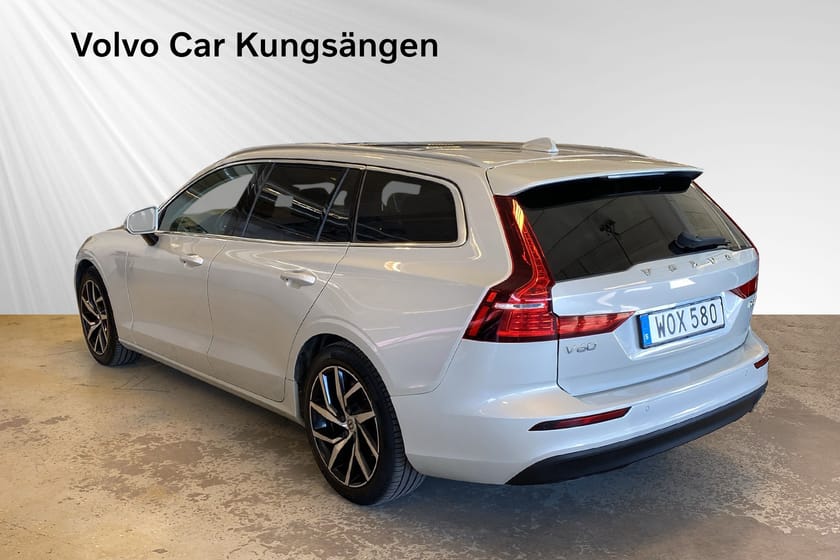 Bild 4 av Volvo V60 D3 Momentum Pro Edt DRAG/LÄDER/PANO/HARMAN
