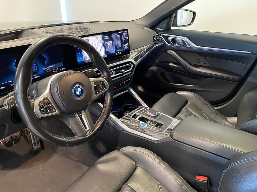 Bild 4 av BMW i4 M50 xDrive Gran Coupé 4,95% ränta H/K HUD Keyless AdaptivFarthållare Drag